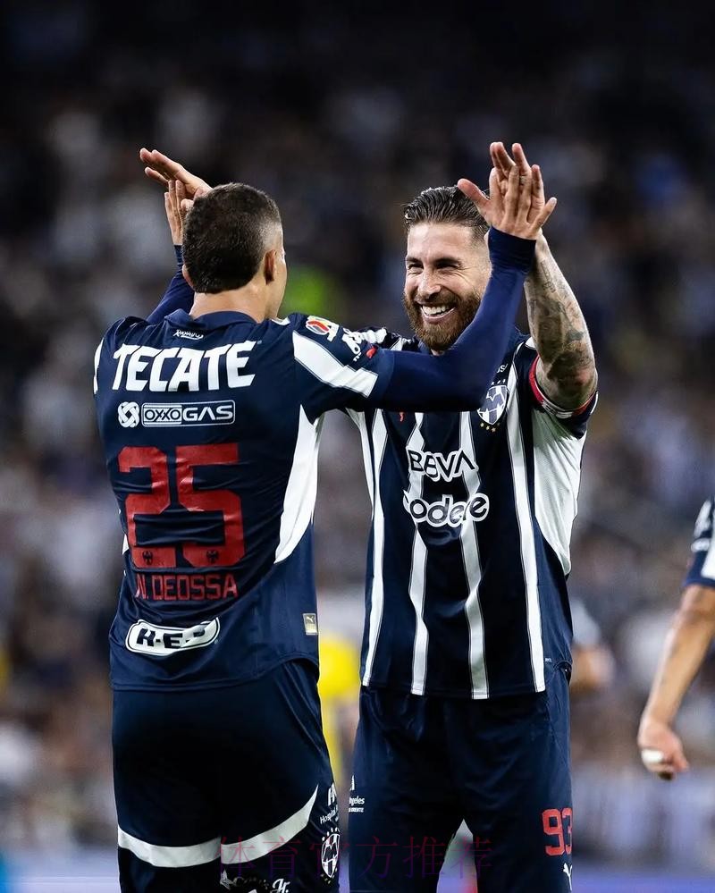 6轮4球!拉莫斯罚进点球后致敬C罗 这次判罚无争议